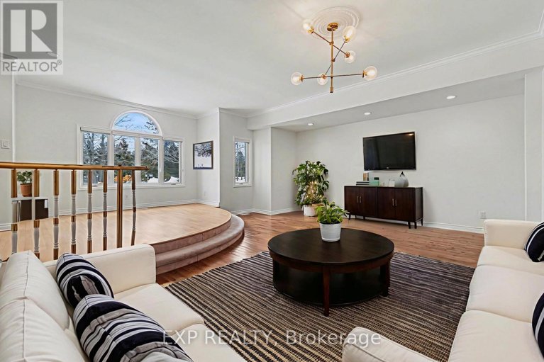 29630937/5749-knights-drive/manotick-east-to-manotick-station/ottawa/ontario/K4M1K2_9