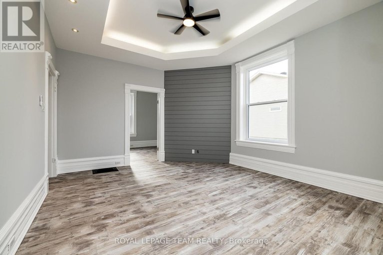 28894849/294-dumbrille-street/kemptville/north-grenville/ontario/K0G1J0_26
