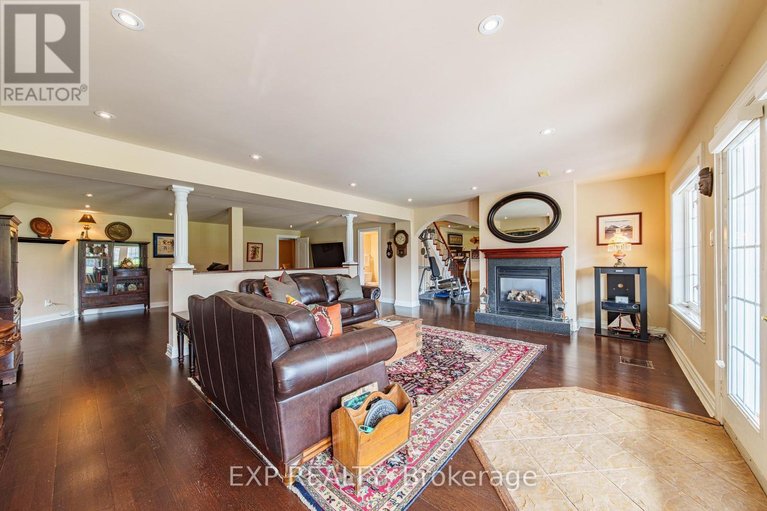 29657643/1283-rideau-cove-court/cedardale/ottawa/ontario/K1V1R8_30