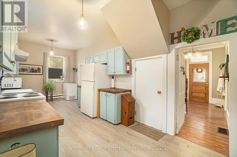 28303793/2296-south-lavant-road/lanark-highlands-dalhousie-twp/lanark-highlands/ontario/K0G1K0_7