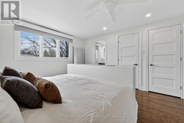 29128256/25-southpark-drive/blackburn-hamlet/ottawa/ontario/K1B3B8_21