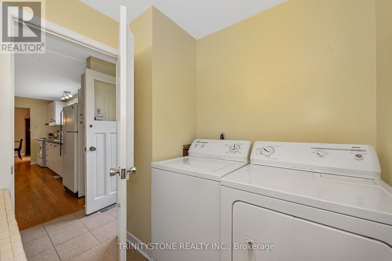 28799325/7-pulford-crescent/bayshore/ottawa/ontario/K2B6L6_15