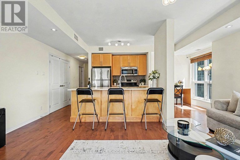 29669550/1809-242-rideau-street/sandy-hill/ottawa/ontario/K1N0B7_7