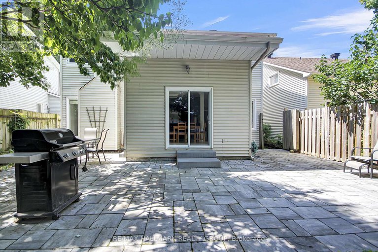28723608/1661-kindersley-avenue/chateauneuf/ottawa/ontario/K1C4V4_40