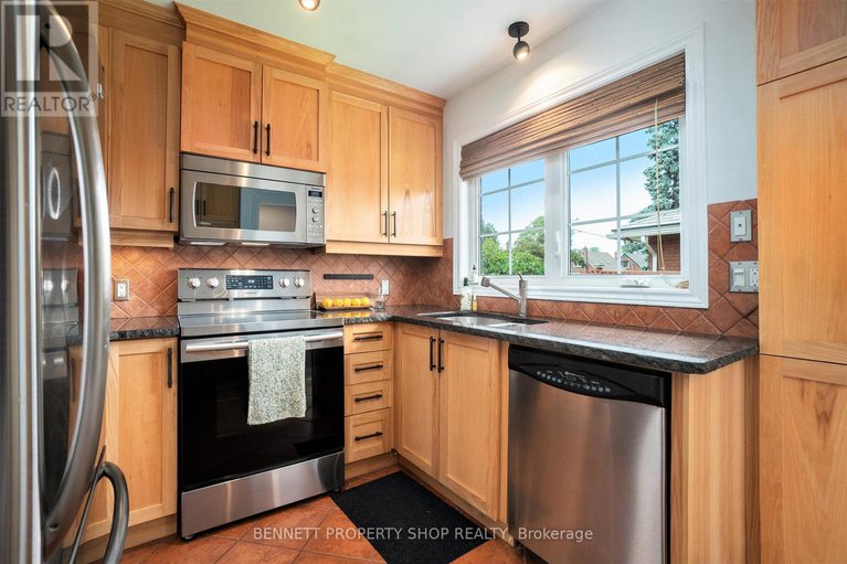 28618081/1339-o-avenue/eastway-gardensindustrial-park/ottawa/ontario/K1G0B1_6