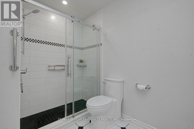 29632363/30-pentland-crescent/beaverbrook/ottawa/ontario/K2K1V5_32