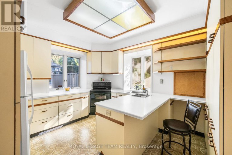 29064217/516-kenwood-avenue/mckellarhighland/ottawa/ontario/K2A0L6_13