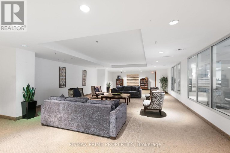 28873792/1306-195-besserer-street/sandy-hill/ottawa/ontario/K1N0B6_39