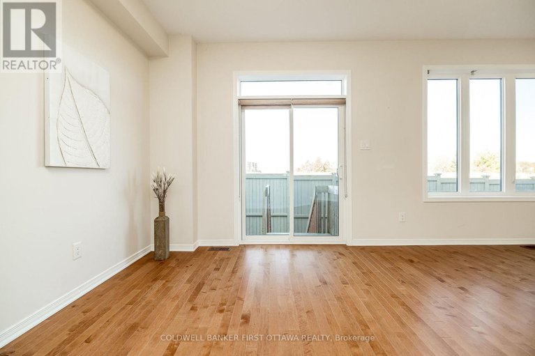 29025241/505-radiant-private/emerald-meadowstrailwest/ottawa/ontario/K2M0M9_13