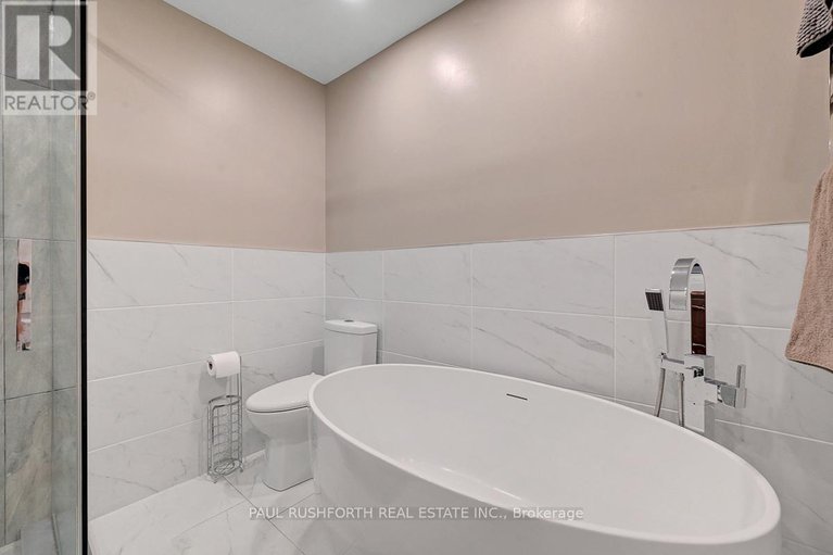 28933934/15-richland-drive/goulbourn-twp-from-franktown-rdsouth-to-rideau/ottawa/ontario/K0A2Z0_27