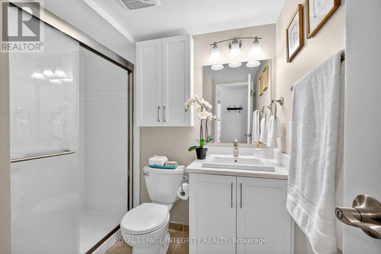 28883247/704-265-poulin-avenue/britannia/ottawa/ontario/K2B7Y8_27