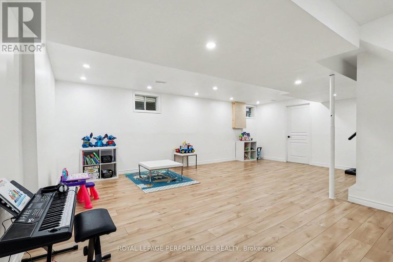 29620280/6417-st-louis-drive/hiawatha-parkconvent-glen/ottawa/ontario/K1C2X9_29