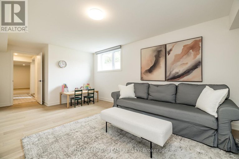 28678296/1995-lenester-avenue/mckellar-heightsglabar-park/ottawa/ontario/K2A1K4_40
