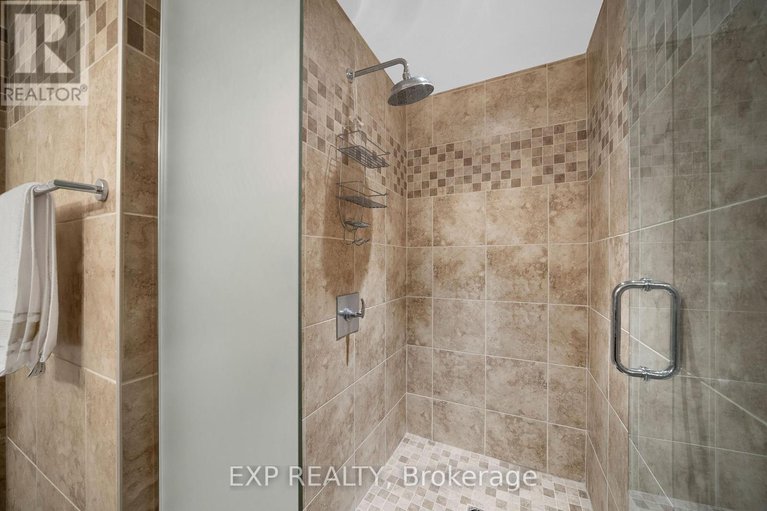 29597274/1103-90-george-street/lower-townbyward-market/ottawa/ontario/K1N0A8_31