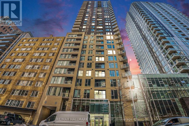 29586669/1502-40-nepean-street/ottawa-centre/ottawa/ontario/K2P0X5_1