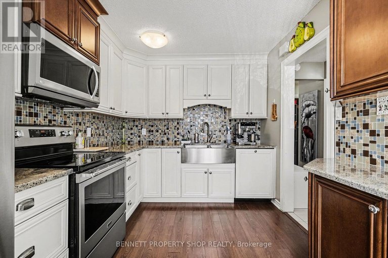 29640988/156-rutherford-court/beaverbrook/ottawa/ontario/K2K1N6_8