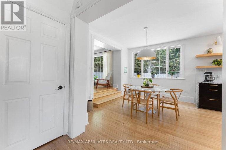 28529671/190-poole-street/mcnabbraeside-twps/mcnabbraeside/ontario/K7S1J2_9