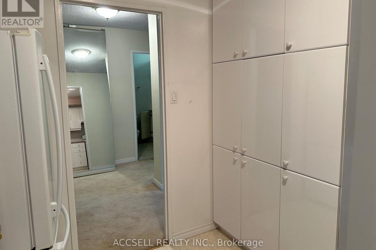 29123640/1785-frobisher-lane-n/riverview-park/ottawa/ontario/K1G3T7_9