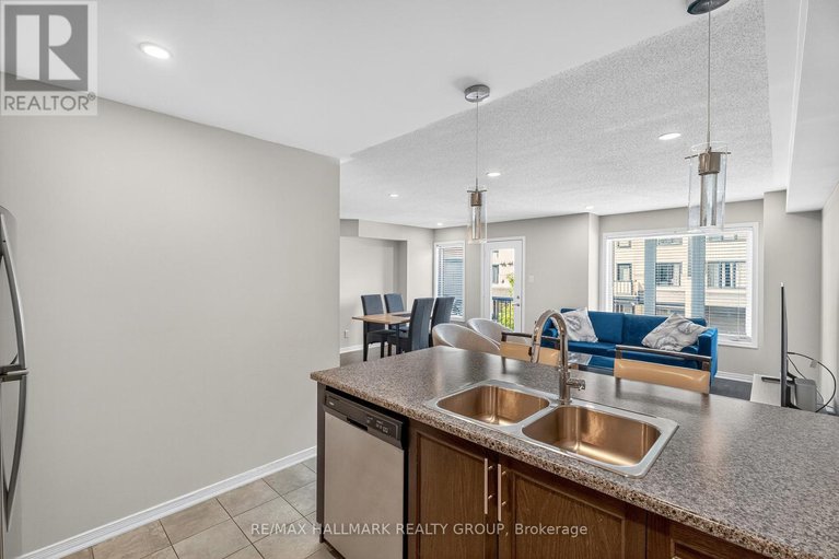 28837597/805-element-private/emerald-meadowstrailwest/ottawa/ontario/K2M0M8_20