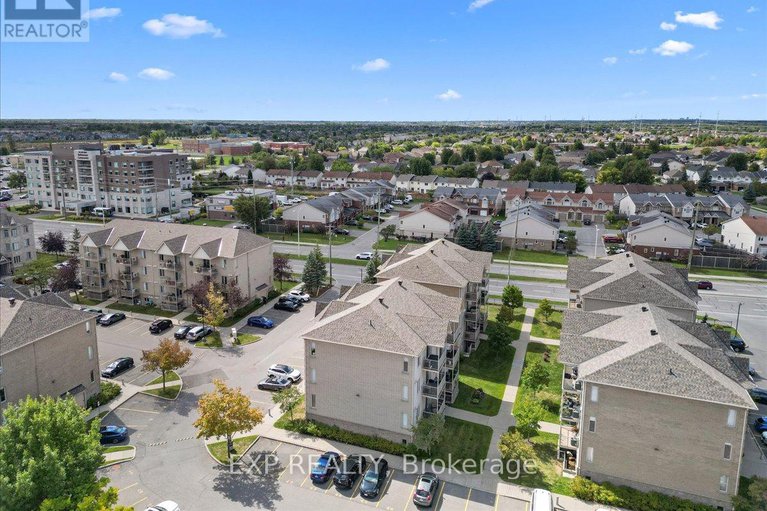 28855285/1-80-briargate-private/springridgeeast-village/ottawa/ontario/K4A0C3_25