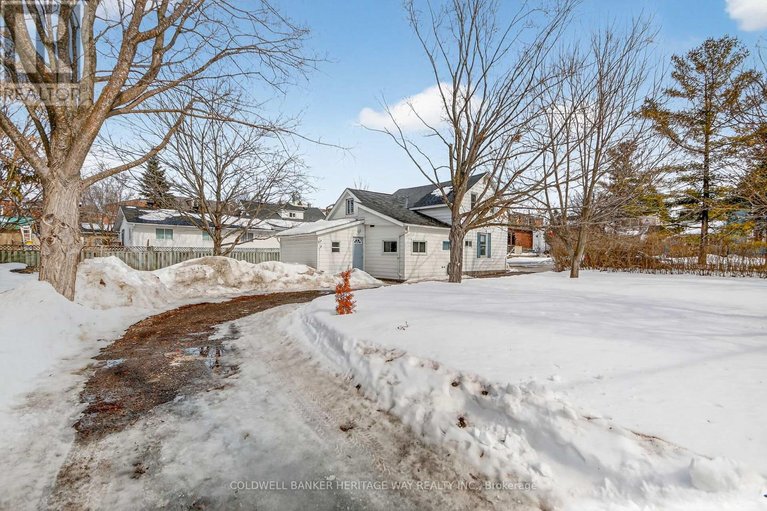 29461153/86-brae-street/almonte/mississippi-mills/ontario/K0A1A0_31