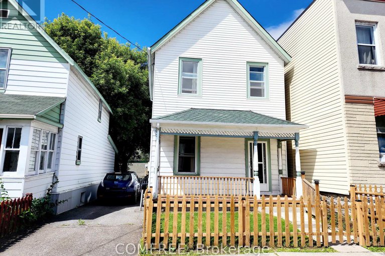 28368285/274-bell-street-s/west-centre-town/ottawa/ontario/K1S4J8_2