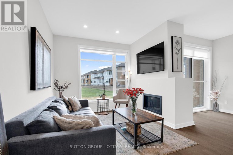 28497838/737-acai-way/riverside-southgloucester-glen/ottawa/ontario/K1X0K1_7