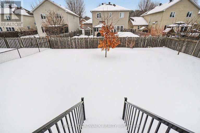 29403238/87-cobblestone-drive/village-of-russell/russell/ontario/K4R0B2_34