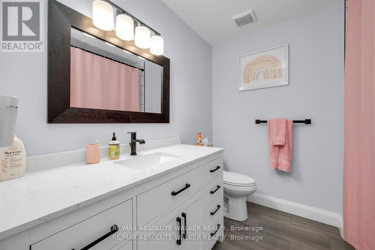 29208541/108-cedarock-drive/bridlewood/ottawa/ontario/K2M2H5_26