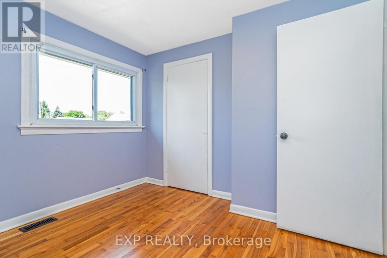 28575095/829-borthwick-avenue/castle-heightsrideau-high/ottawa/ontario/K1K2M7_14