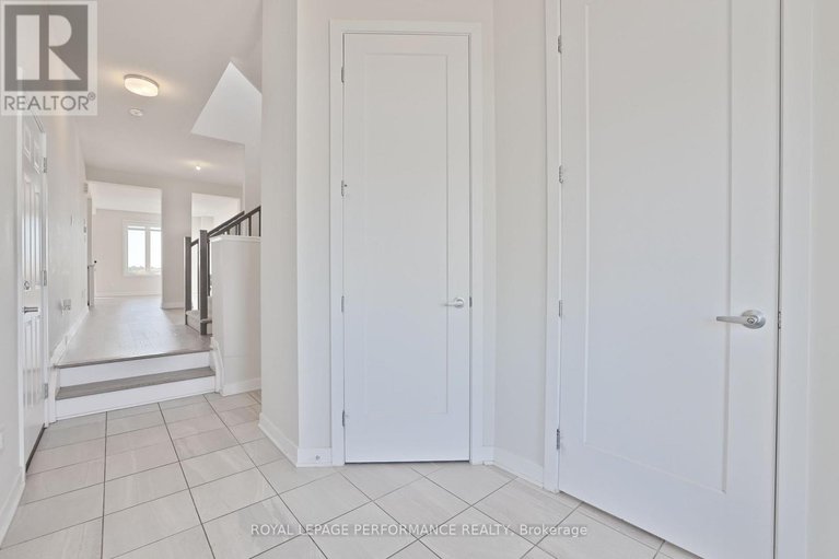 29210411/116-main-halyard-lane/half-moon-bay/ottawa/ontario/K2J7B6_3