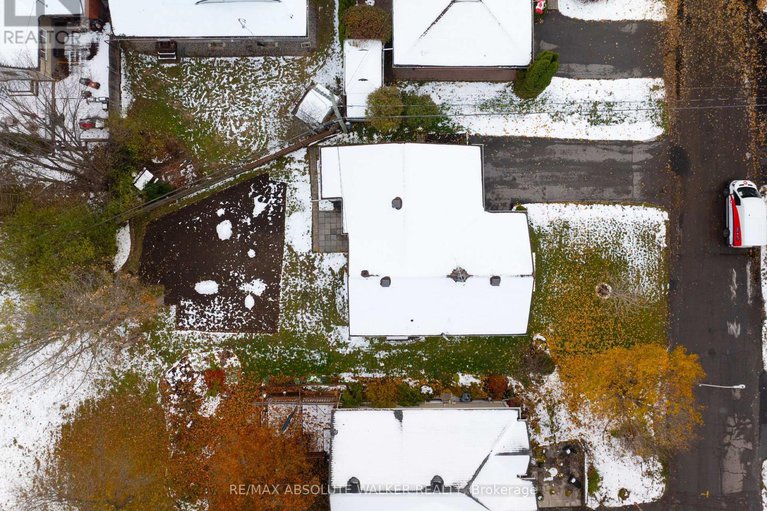 29110851/2243-hillary-avenue/alta-vista/ottawa/ontario/K1H7H7_32