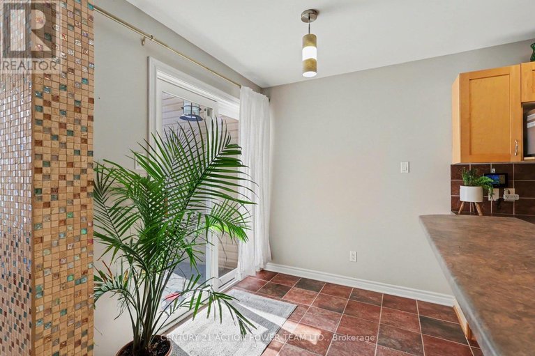 29659460/2066-melette-crescent/avalon-east/ottawa/ontario/K4A4X2_17