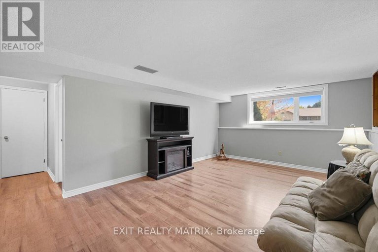 29119543/8089-laurie-lane/metcalfe/ottawa/ontario/K0A2P0_22