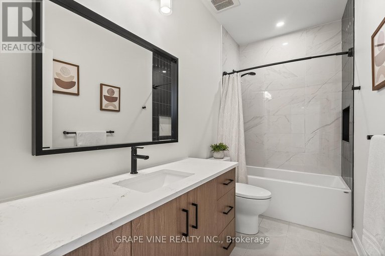 29432305/106-maplestone-drive/north-grenville-twp-kemptville-east/north-grenville/ontario/K0G1J0_26