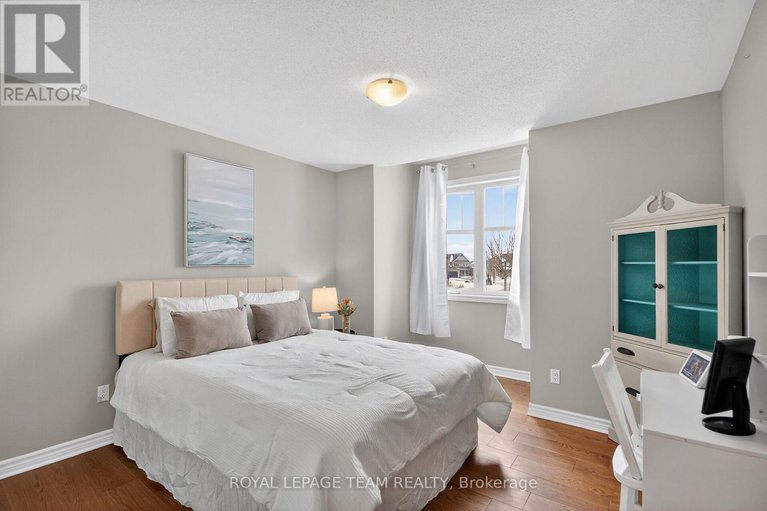 29436864/528-bryce-place/stittsville-north/ottawa/ontario/K2S0N2_35