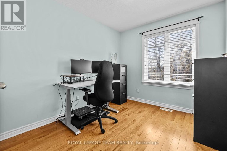28493803/125-brilia-private/beacon-hill-south/ottawa/ontario/K1J0B7_27