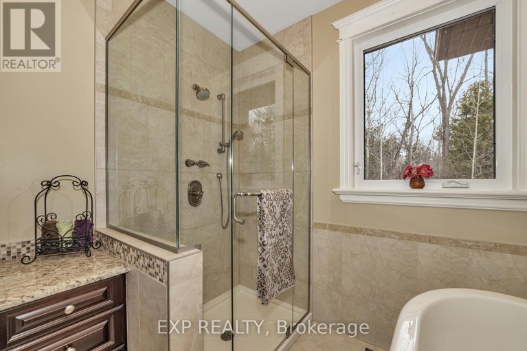28939847/104-sentinel-pine-way/huntley-ward-south-east/ottawa/ontario/K0A1L0_22