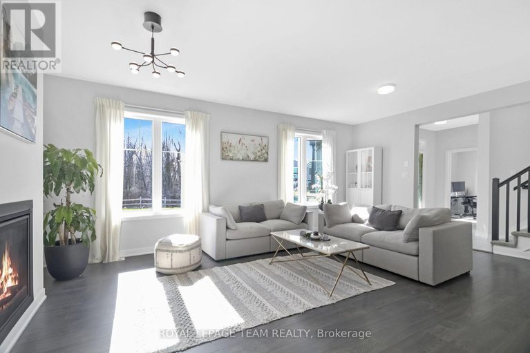 29634186/647-cygnus-street/half-moon-bay/ottawa/ontario/K2J7A9_7