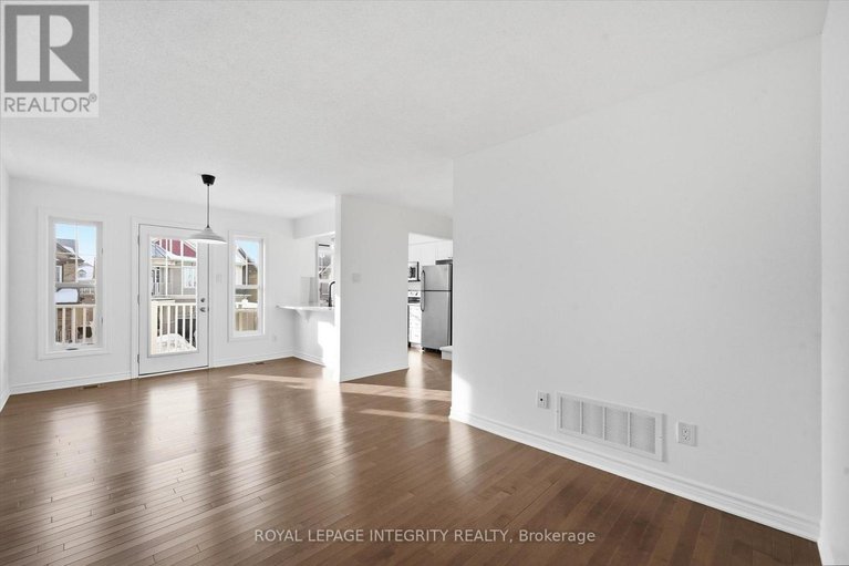 29377342/67-luminescence-way/notting-hillsummerside/ottawa/ontario/K4A0V9_8