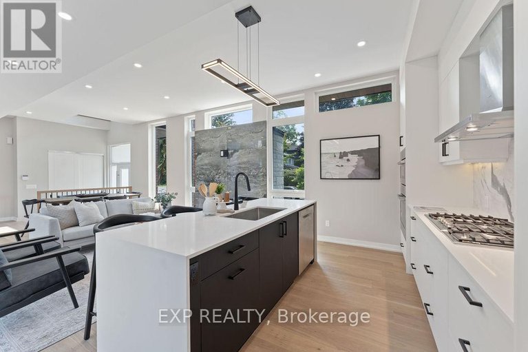 28720772/261-dovercourt-avenue/westborohampton-park/ottawa/ontario/K1Z5P5_18