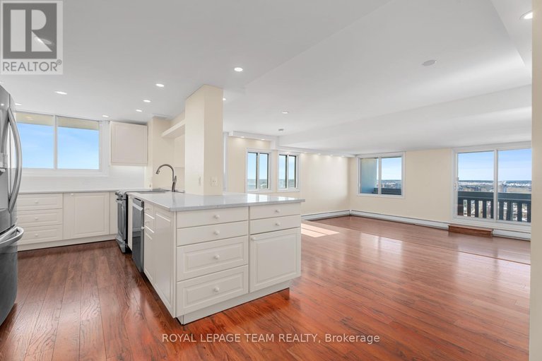 28274883/2004-415-greenview-avenue/britannia/ottawa/ontario/K2B8G5_4