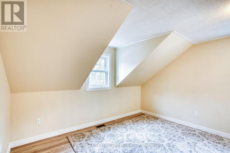 28751204/144-affleck-crescent/lanark-highlands-lanark-village/lanark-highlands/ontario/K0G1K0_16