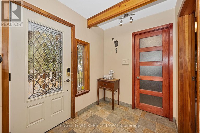 29030969/791-rock-road/north-grenville-twp-kemptville-south/north-grenville/ontario/K0G1S0_3