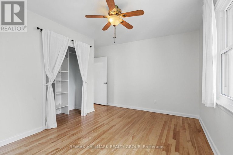 28828151/1986-saunderson-drive/elmvale-acres/ottawa/ontario/K1G2E2_16