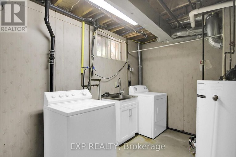 28769528/1083-eadie-road/village-of-russell/russell/ontario/K4R1E5_21