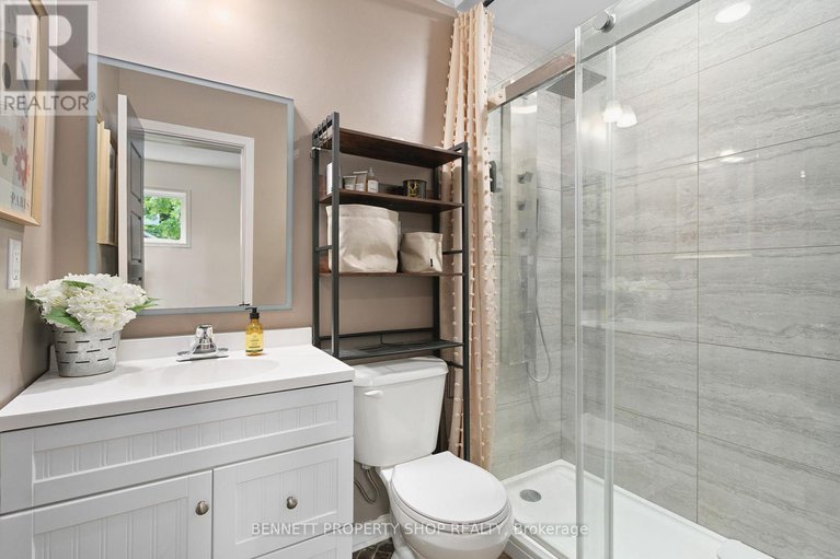28604687/1891-river-road/manotick-east-to-manotick-station/ottawa/ontario/K4M1B4_28