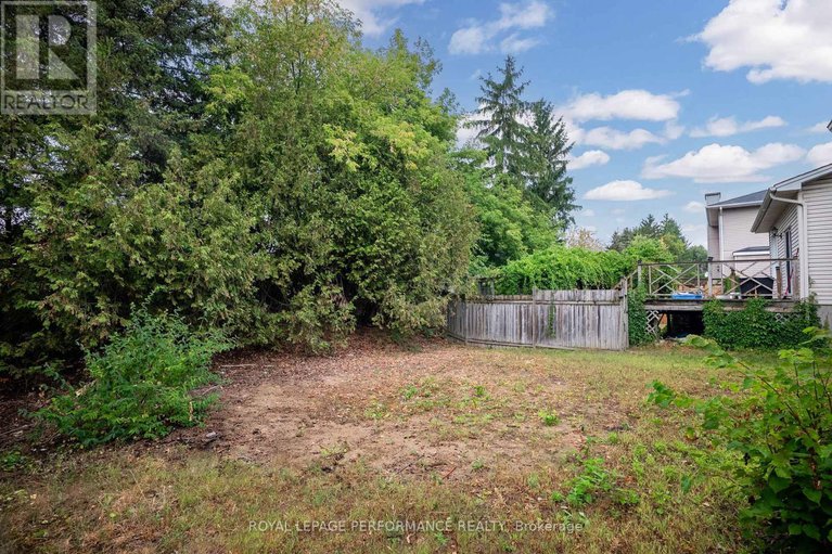 28787698/31-willow-glen-drive/bridlewood/ottawa/ontario/K2M1K8_7