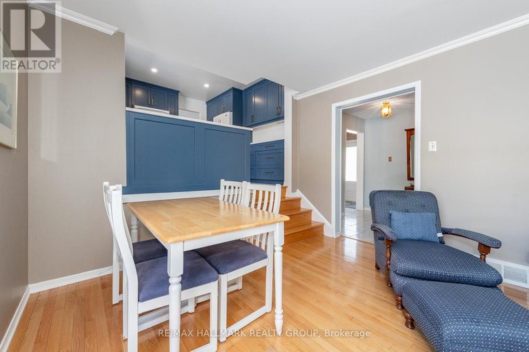 29331900/13-trotting-way/bridlewood/ottawa/ontario/K2M1B3_17