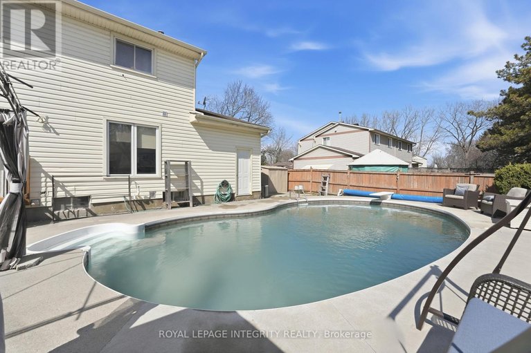 29649583/776-vinette-crescent/chatelaine-village/ottawa/ontario/K1E1W9_25